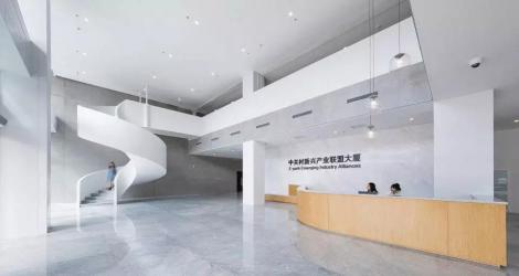 成都海倫天麓銷售中心，東方優(yōu)雅與現(xiàn)代融合的空間縮影！