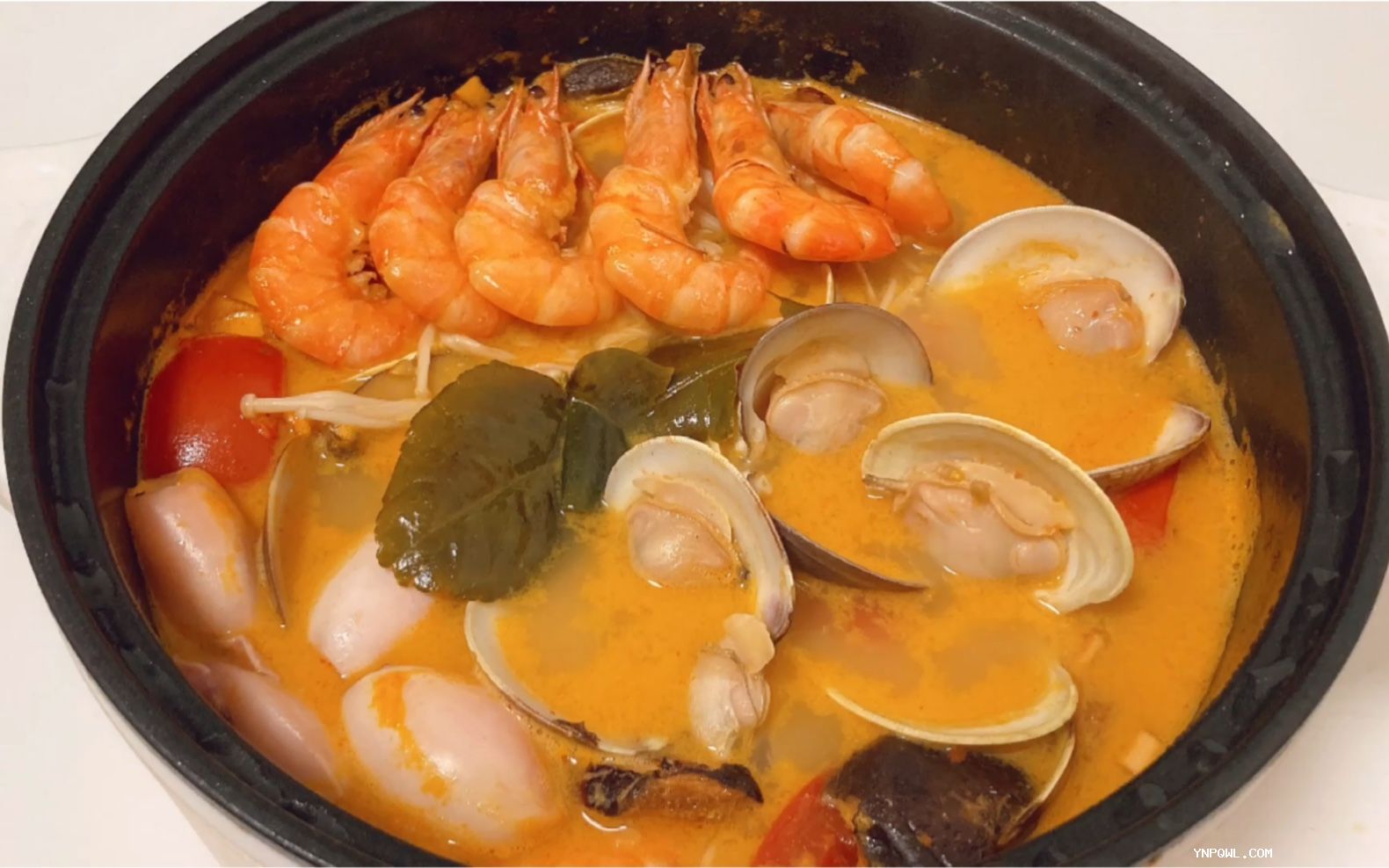 東南亞地區(qū)豐富多樣的菜肴，每一道都有其獨(dú)特的風(fēng)味和特